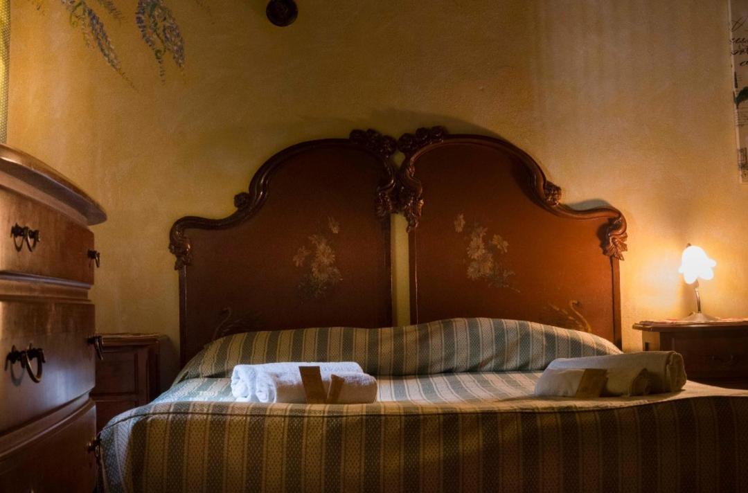Albergo Diffuso Borgo Santa Caterina "Vintage" Castiglione De Sicilia Rum bild